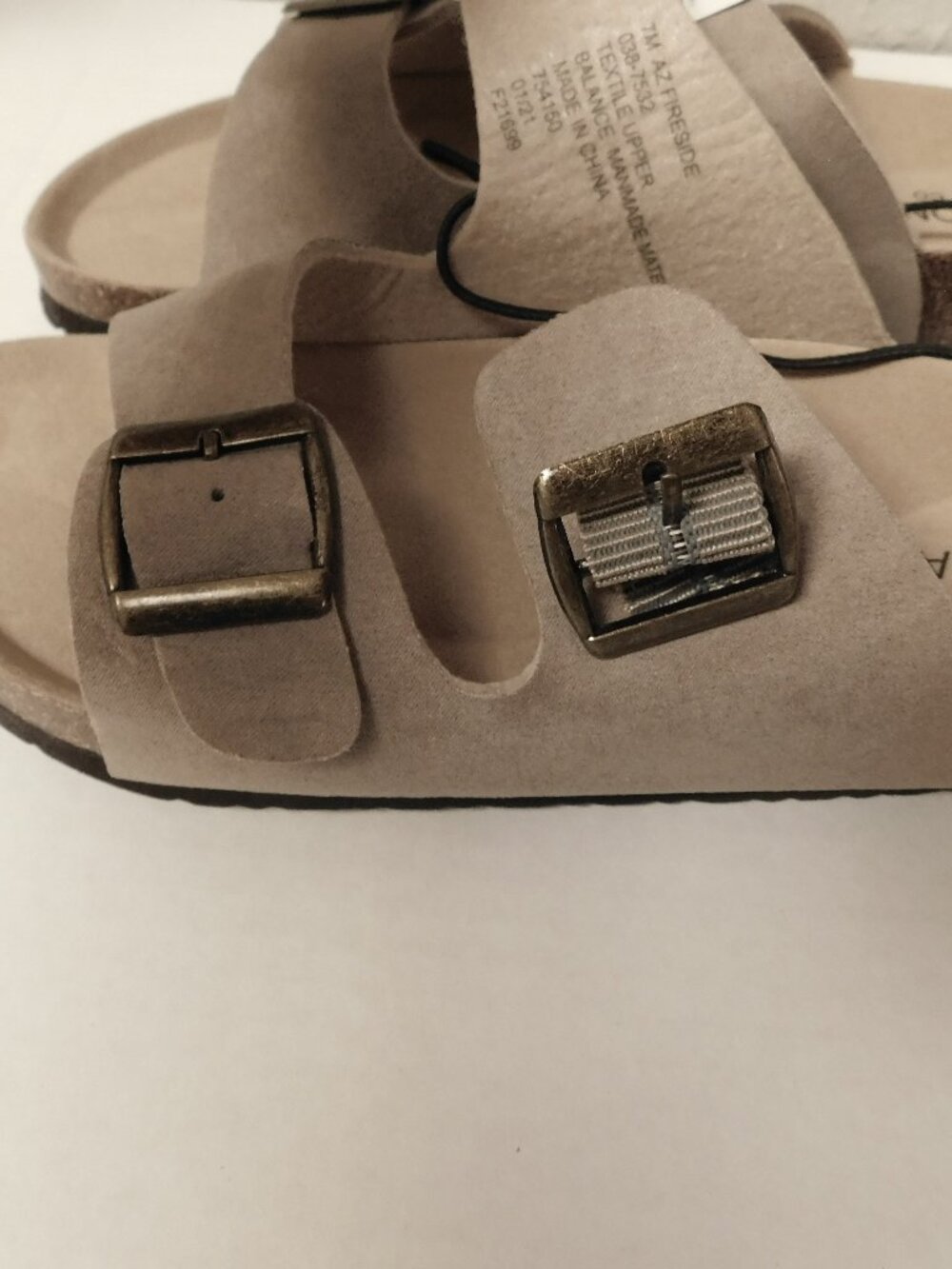ARIZONA JEAN CO Taupe Double Buckle Slide Sandals Faux Leather Beachy Casual 7 - Picture 10 of 12